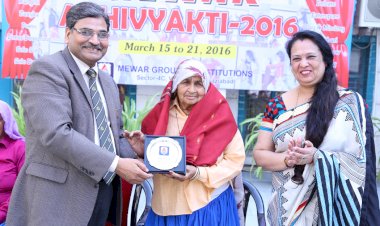 Awarded with  Smt. Chandro Tomar, Octogenarian Sharpshooter