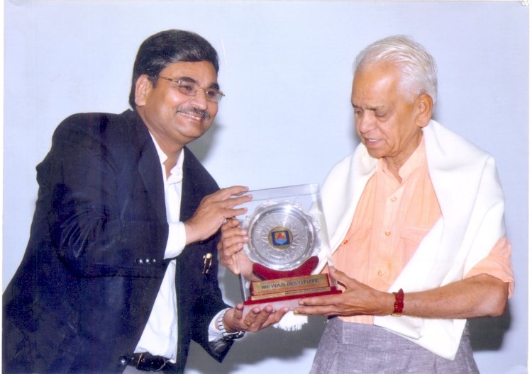 Awarded with  Sh. Dr. Salem Nanjundaiah Subba Rao,  Indian social worker, founded the National Youth Project